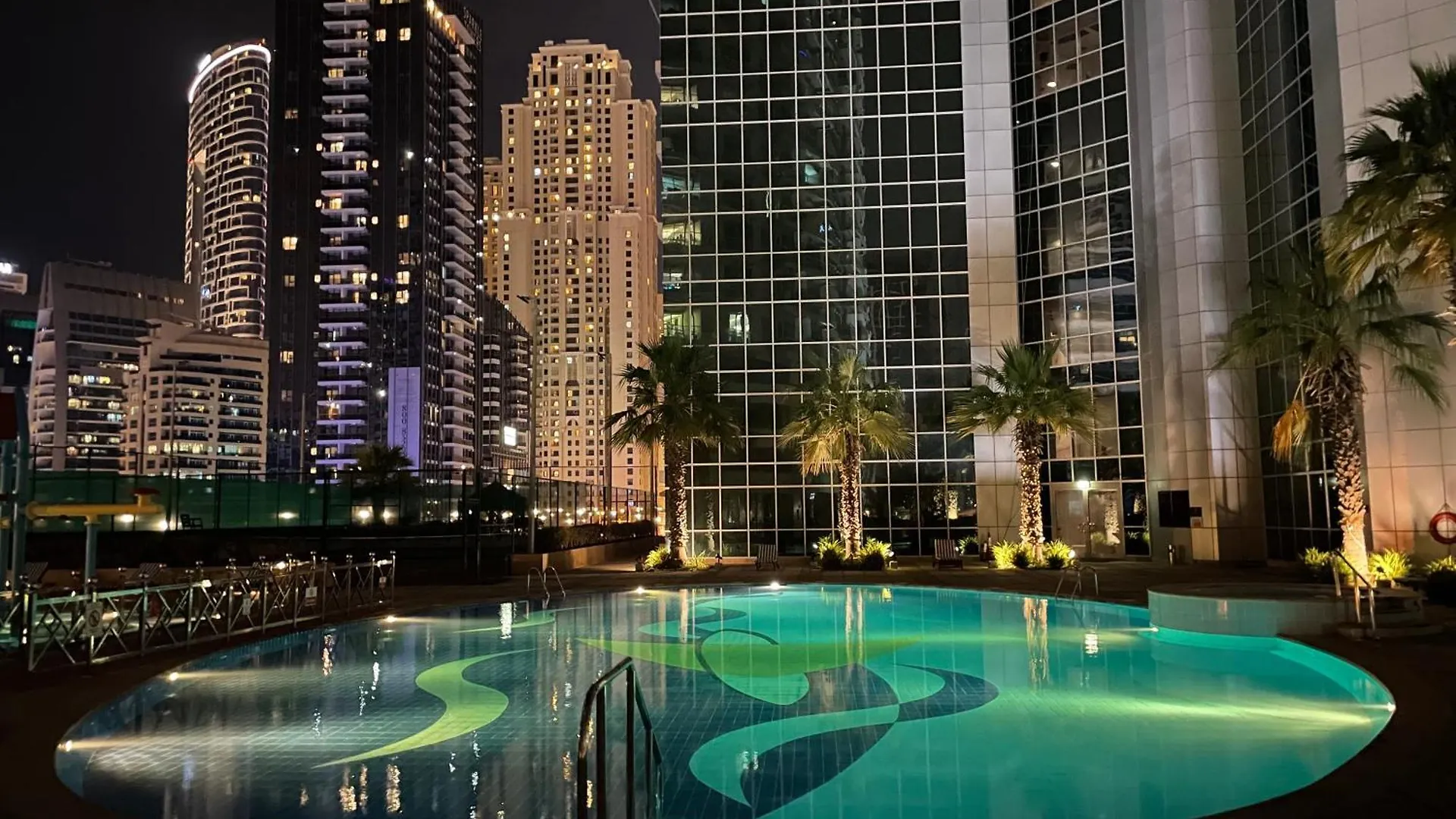 Stylish Marina View Apartment Dubai